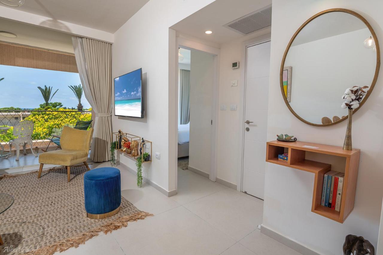 Mina'S Suites - קיסריה Экстерьер фото