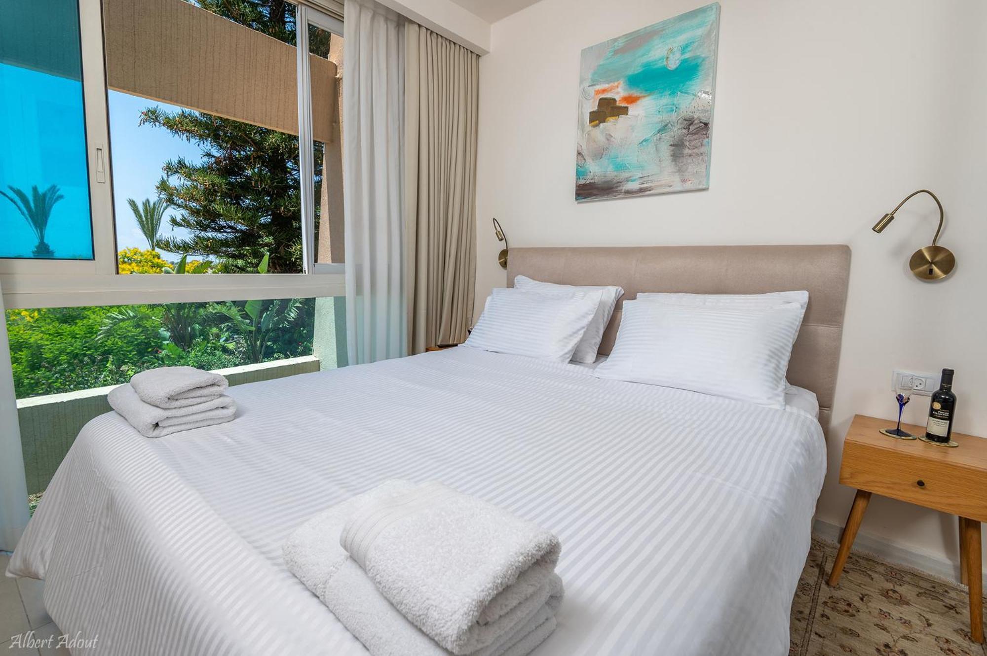 Mina'S Suites - קיסריה Экстерьер фото